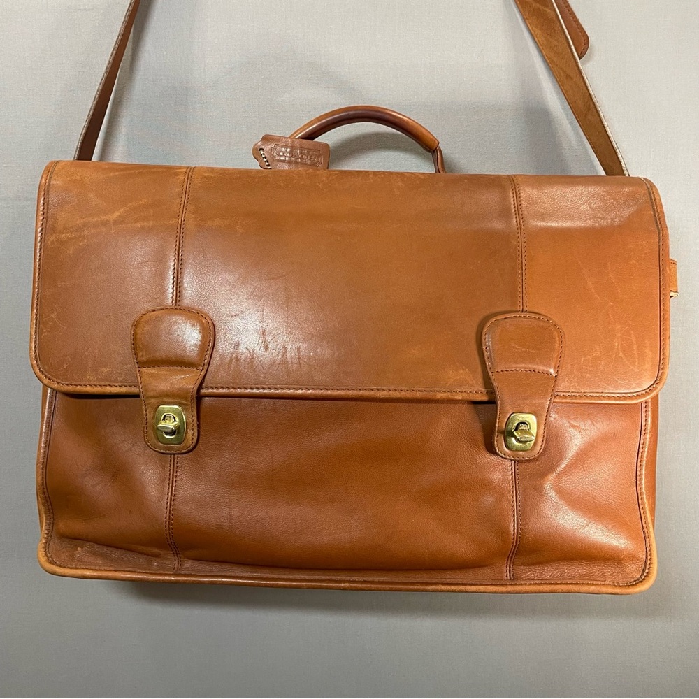 VINTAGE 90s Coach Turnlock Briefcase A8S-0546, British Tan, Brass Hardware - Picture 2 of 16
